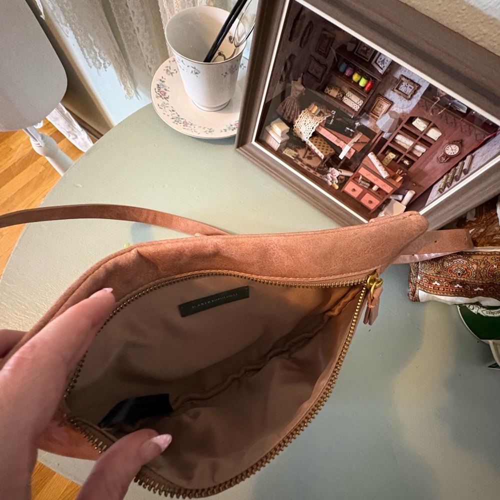 Anthropologie vegan leather Crossbody Bag - Picture 4 of 6